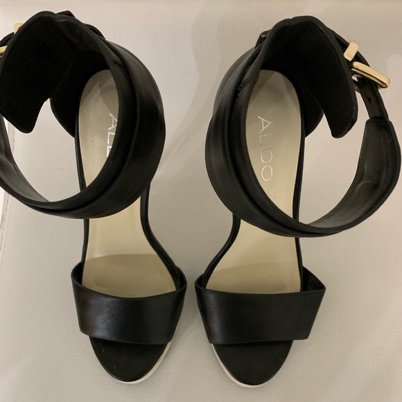ALDO Black and White Heel - Picture 7 of 8